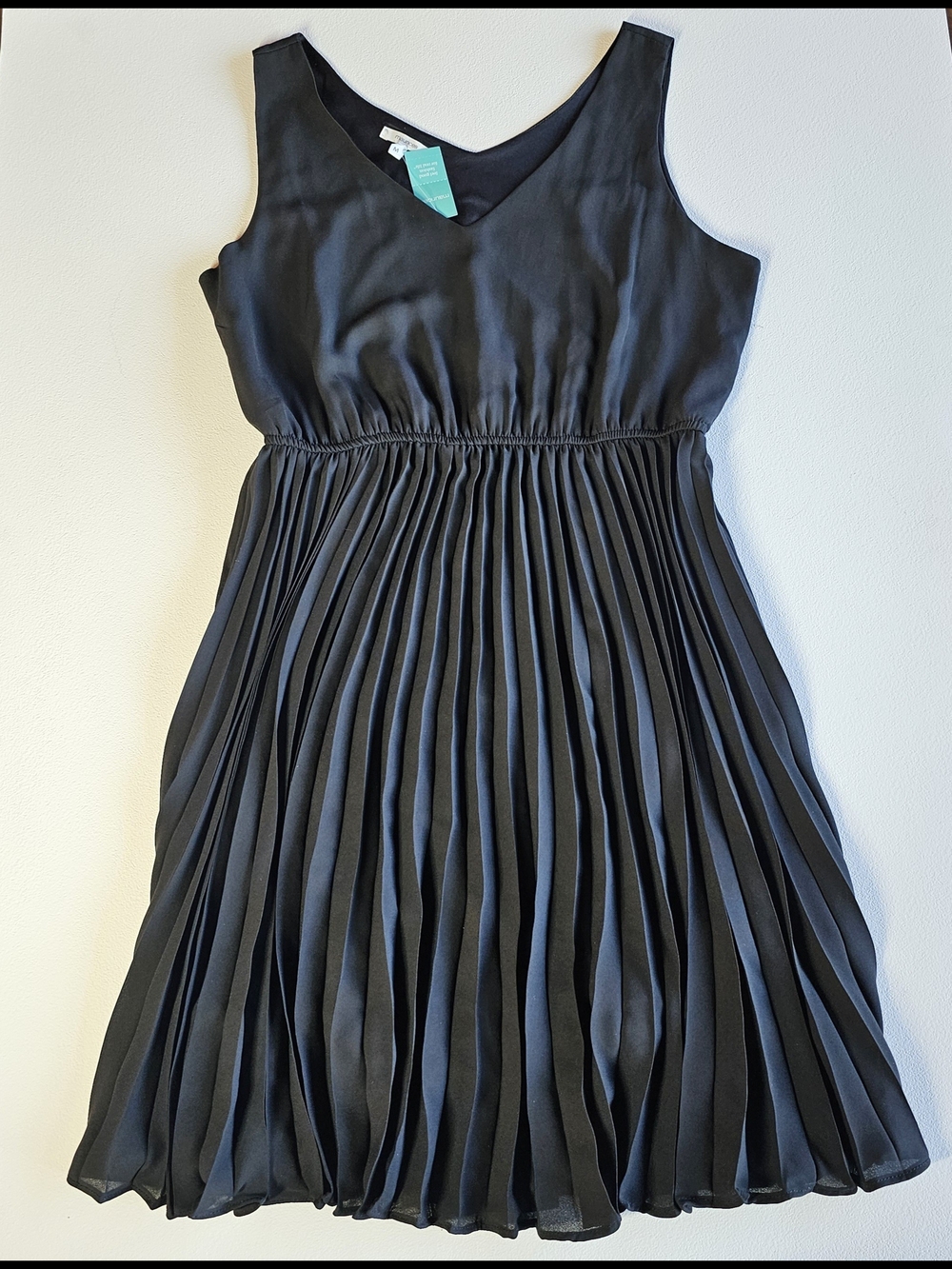 Maurices Womens Medium Black Pleated V-Neck Mini Dress